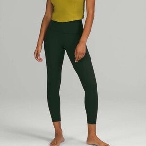 Lululemon Wunder Under in Rainforest green in sz6